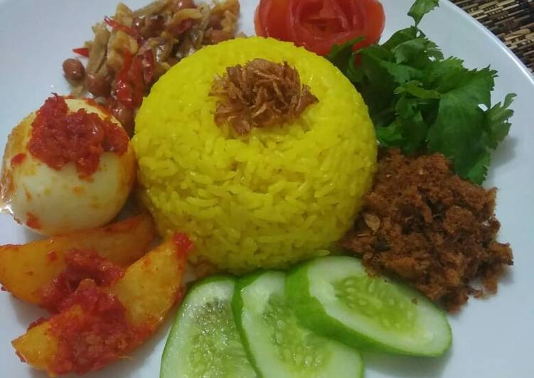 Nasi Kuning ala Dapurli@
