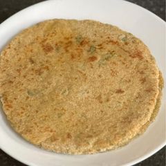 A picture of Herbed 🌿 Rajgira Flour Chapati (Gluten-free).