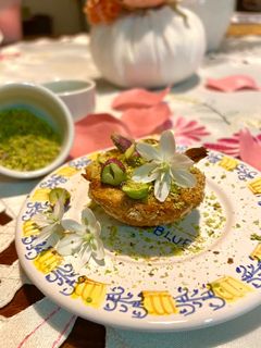 Foto di “Piccoli cestini di Colomba alla crema di pistacchio”