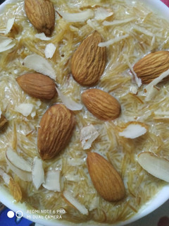 दूध की सेवई (Doodh ki sewai recipe in hindi) रेसिपी मुख्य फोटो