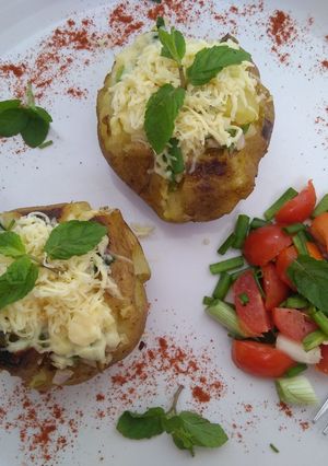 A picture of Jacket potato.
