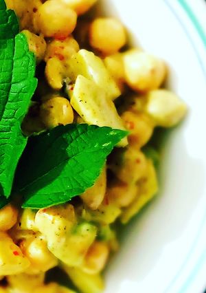 A picture of White salad.