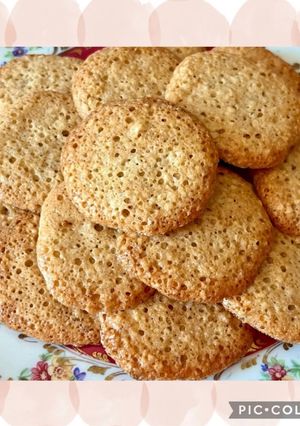 Foto di 235 • Biscotti croccanti con frutta secca e albumi
