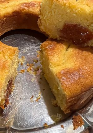 Una foto de Torta de choclo con leche condensada