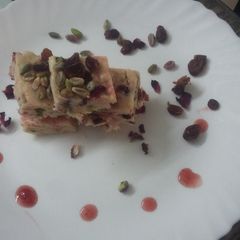 White chocolate cranberry pistachios fudge A picture of White chocolate cranberry pistachios fudge.