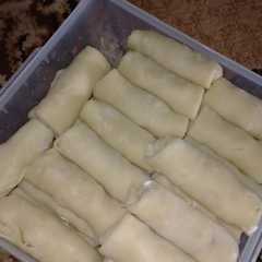 รูปของ Kulit pangsit isi ayam dan sayuran