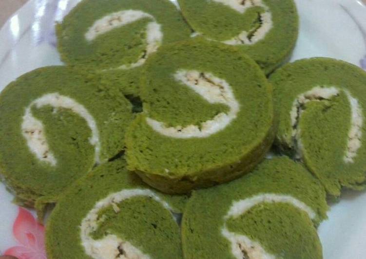 Matcha Swiss Roll
