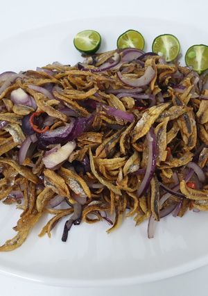 A picture of Chilis Anchovies 香辣江鱼仔.