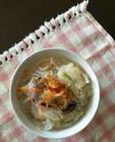 櫻花蝦米粉湯