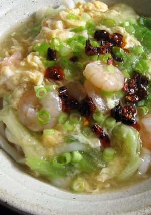 A picture of Prawn, Egg & Iceberg Lettuce Udon.