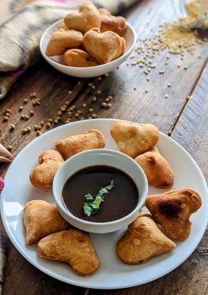A picture of Moong Dal Khasta Kachori.