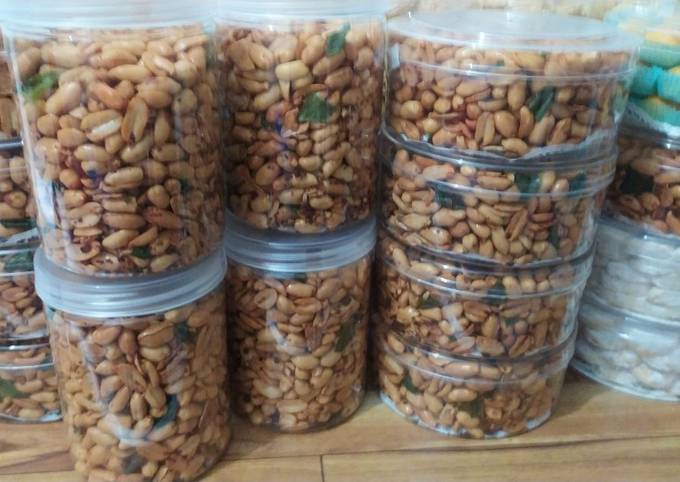 Cara membuat Kacang bawang renyah gurih, anti melempem Cara membuat Kacang bawang renyah gurih, anti melempem