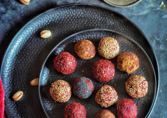 Beetroot and Dates Bliss balls