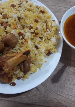 عکسی از دستور کشمش پلو با گوشت مرغ یا بوقلمون