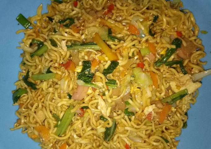 Resep Mie Goreng Special Oleh Nur Nani - Cookpad