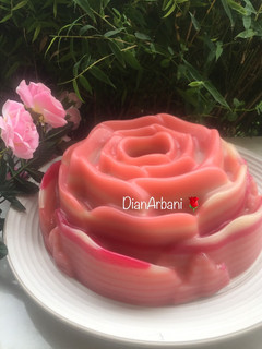 Foto resep Kue Lapis Rose Tepung Beras 🌹