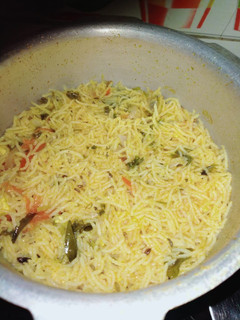 பனீர் பிரியாணி(paneer biryani recipe in tamil) செய்முறை முக்கிய புகைப்படம்