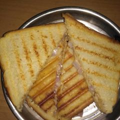 Mayo sandwich A picture of Mayo sandwich.