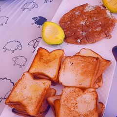 A picture of Breakfast omellete.