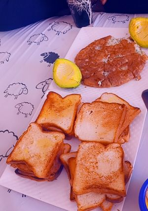 A picture of Breakfast omellete.