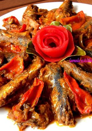 Une photo de Maquereaux Sauce Tomates au Curry Rouge