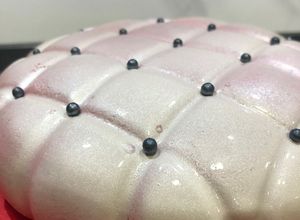 Foto di Bavarese ai frutti di bosco con cioccolato