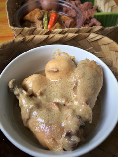 Foto resep Ayam Telur Bumbu Areh Pendamping Gudeg