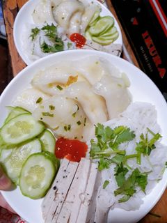 Hình của món Bánh bột lọc nhân đậu xanh.