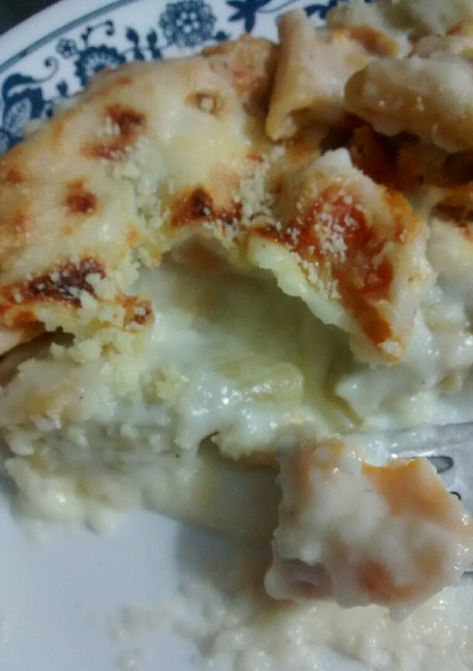 Una foto de Fideos con salsa blanca al horno