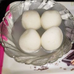 A picture of Rasgulla.