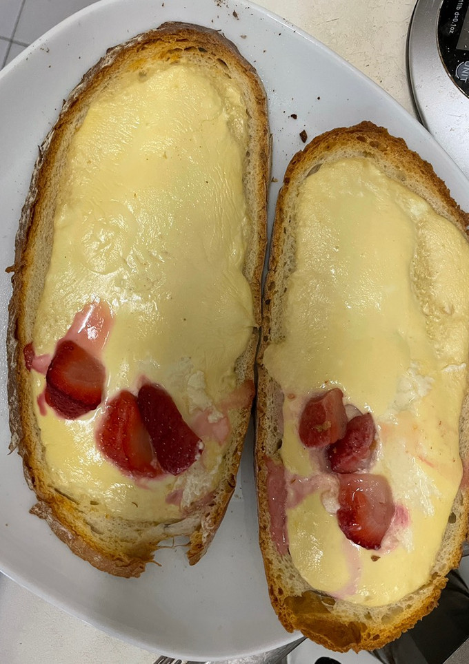 Una foto de French toast saludables