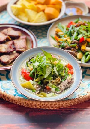 Hình của món Canh Thịt Bò Nấu Cải Chua.