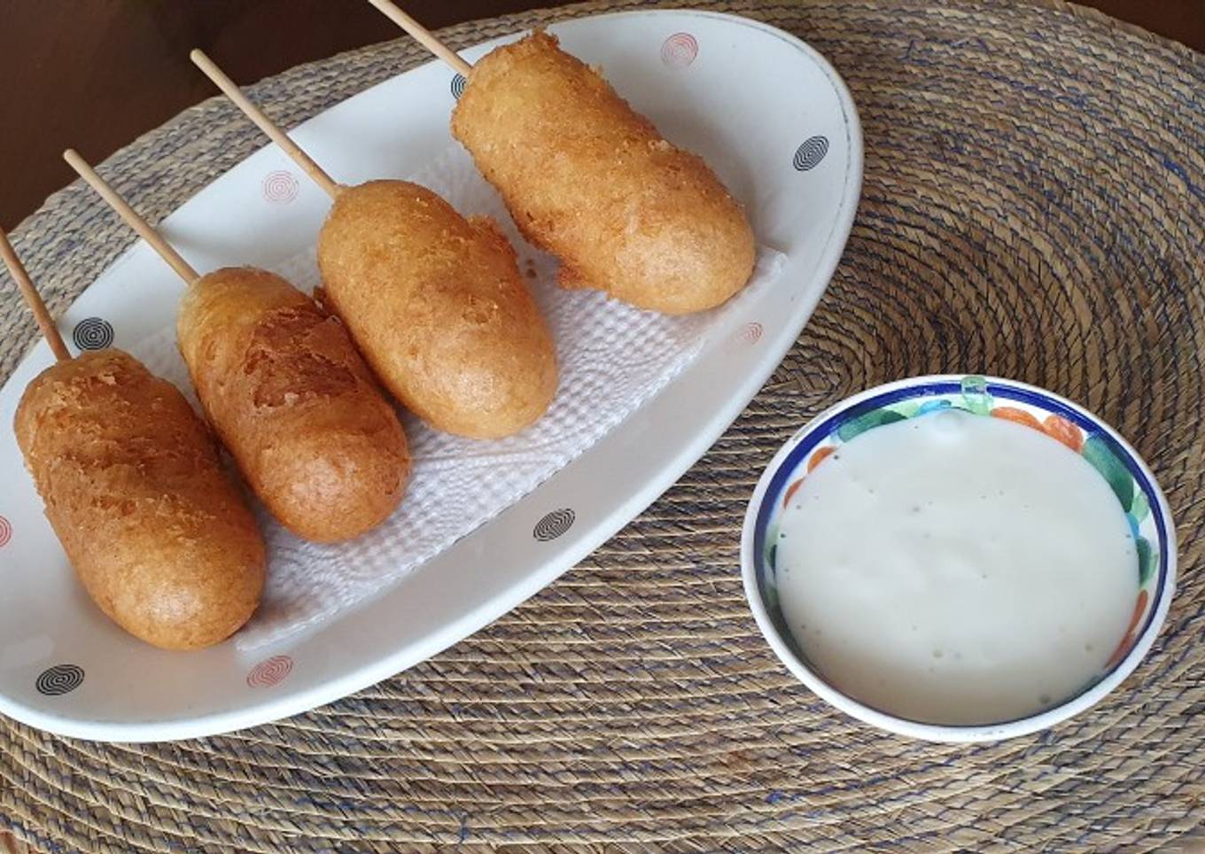 Banderillas de salchichas o queso