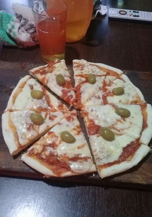 Una foto de Pizza caserita.. Súper fácil