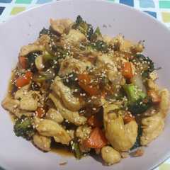 Una foto de Pak choy de pollo