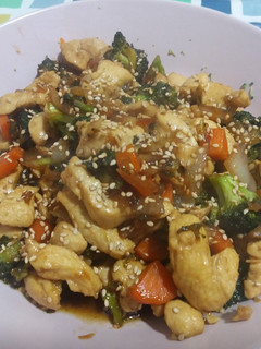Una foto de Pak choy de pollo