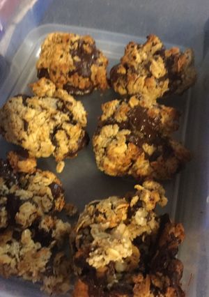 A picture of Choc chip cookies.