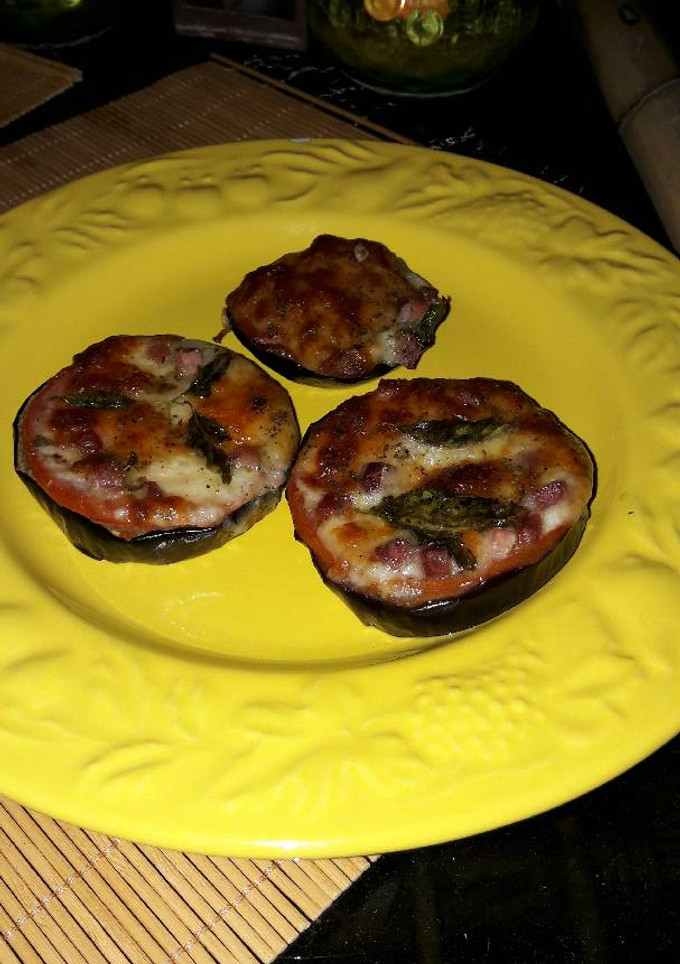 Una foto de Mini pizzas con base de berenjena
