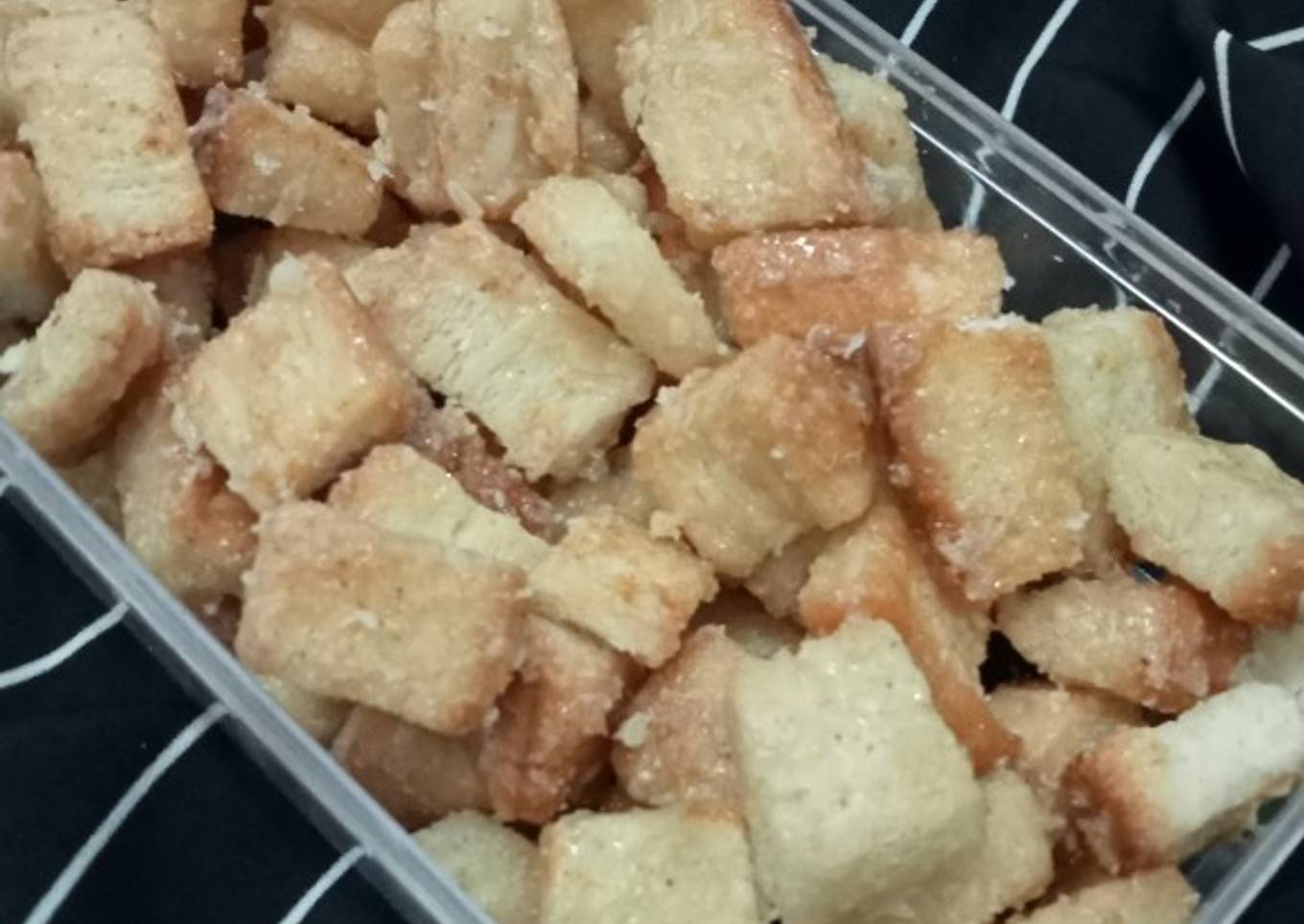 Cheesy Bread Popcorn