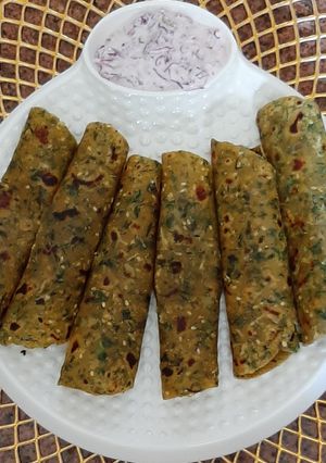 A picture of Mix Bhaji Thepla.