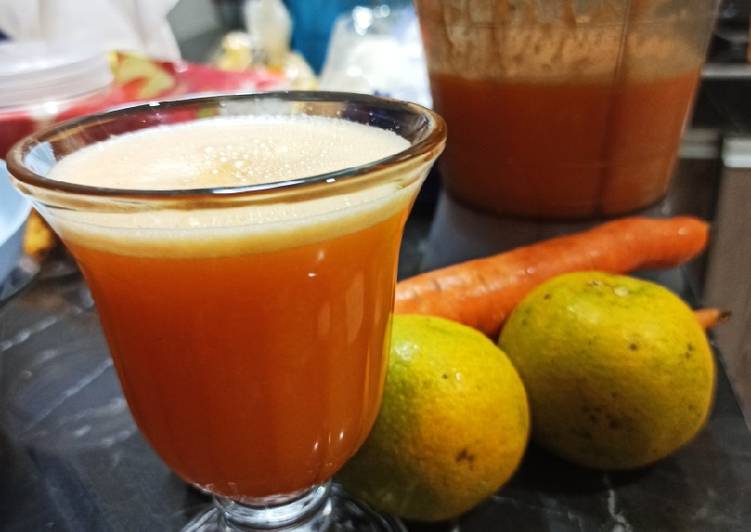 Langkah Mudah untuk Menyiapkan Juice jeruk wortel + pepaya, Lezat