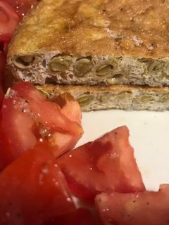Una foto de Tortilla de habitas baby