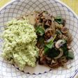 Champignones y arroz verde