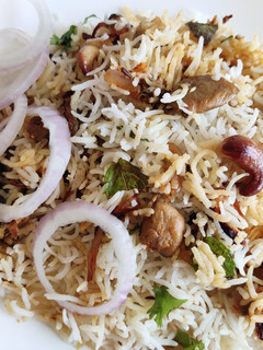 பெங்களூரு ஸ்பெஷல் காளான் பிரியாணி (Kaalan biryani recipe in tamil) செய்முறை முக்கிய புகைப்படம்