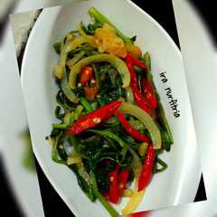 Tumis Kangkung Pedas রেসিপির প্রধান ছবি