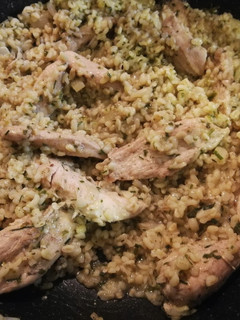 Zöldfűszeres csirkemell bulgúrral recept fotója