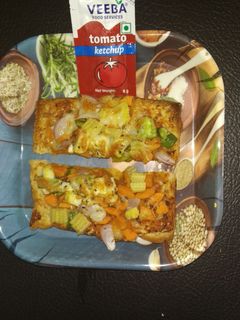 बेबीकॉर्न पनीर ब्रेड पिज़्ज़ा रेसिपी मुख्य फोटो