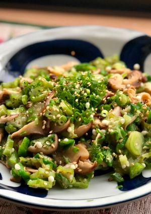 A picture of Okra and Mushroom Salad.