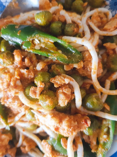 รูปของ สปาเกตตีพะแนงหมูสับมะเขือพวงคลีน