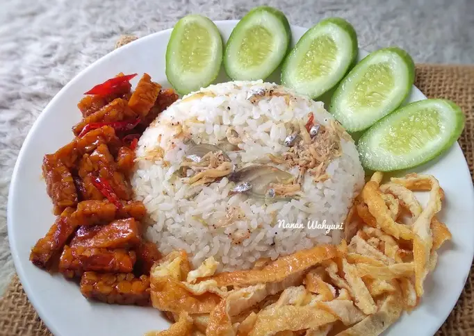 Nasi liwet khas sunda rice cooker/ magic com